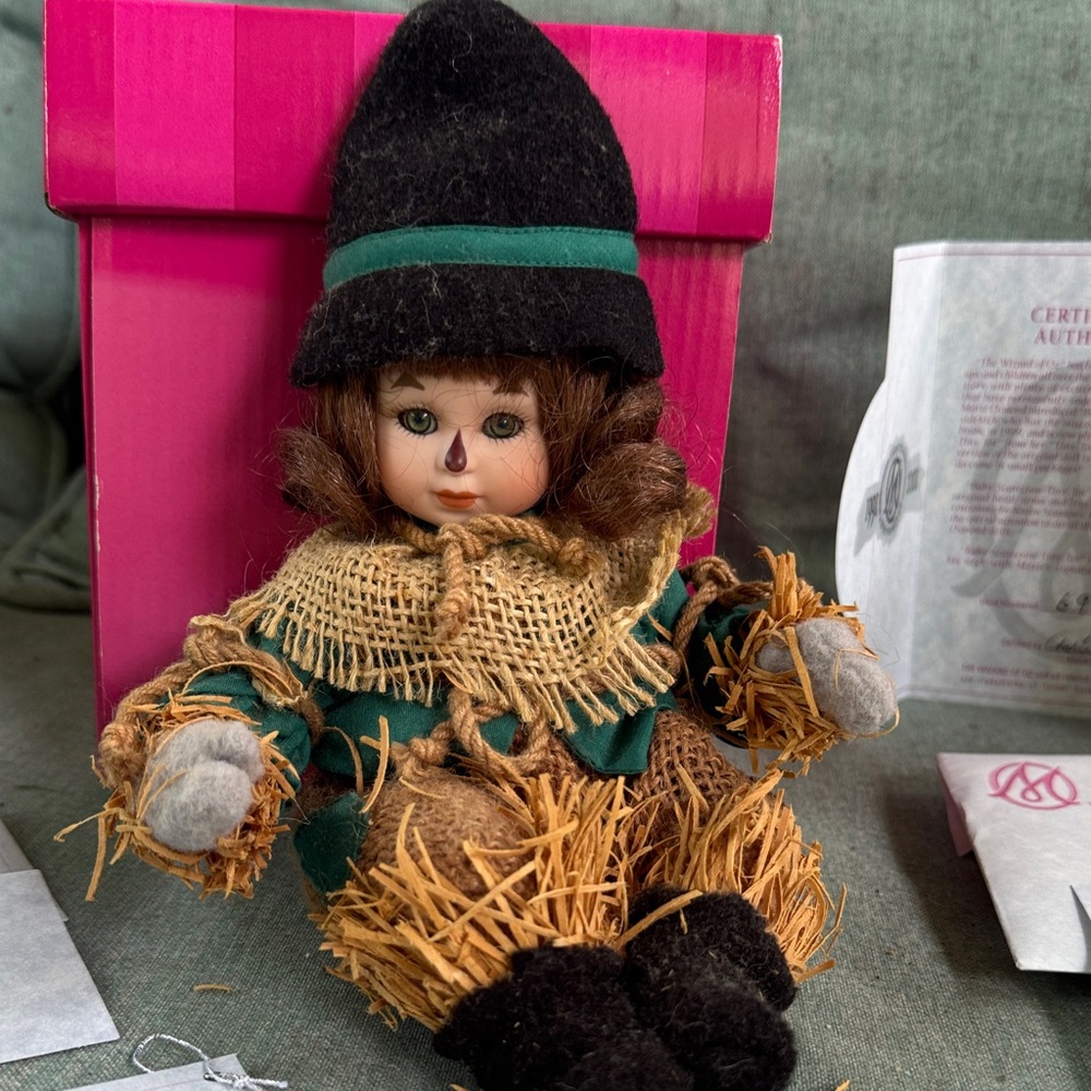 Marie Osmond 2001 Wizard of Oz Scarecrow
